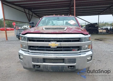 2018 Chevrolet Silverado K2500 Heavy Duty Lt z USA, uszkodzony, nr VIN 1GC1KVEY9JF127922